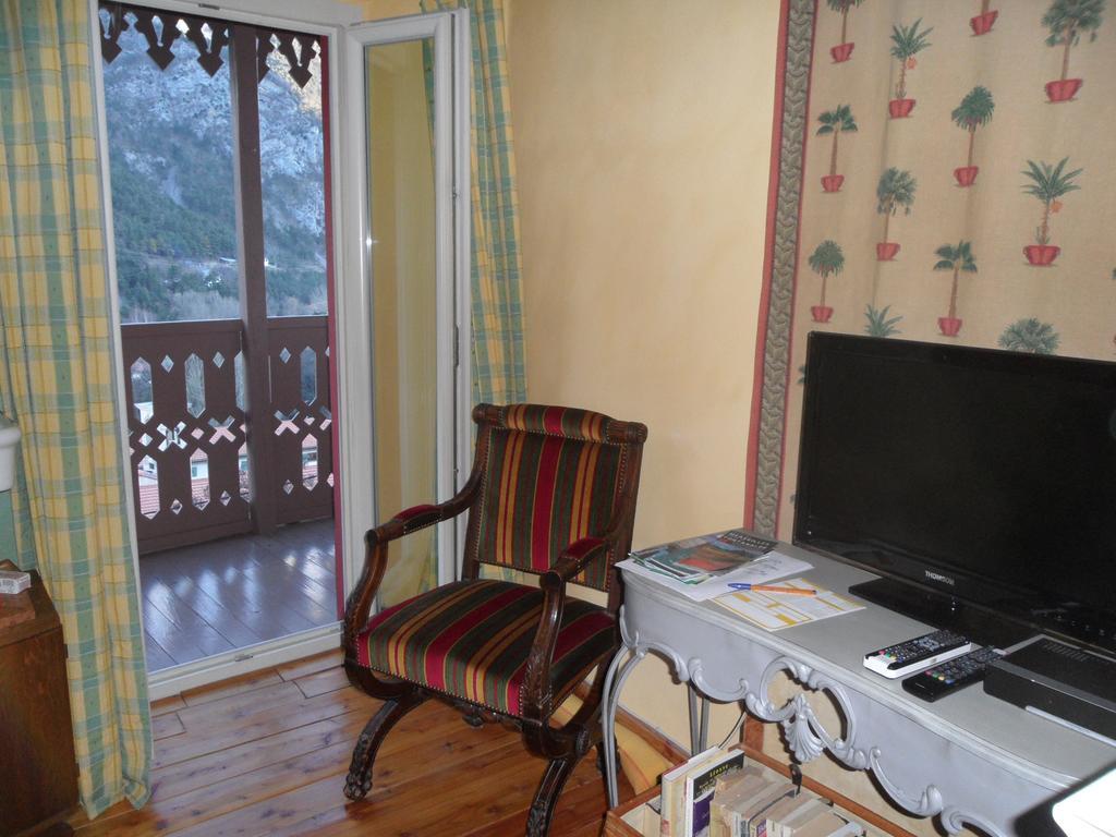 Chambres D'Hotes Casa Sylvana Saint-Dalmas-de-Tende Pokój zdjęcie